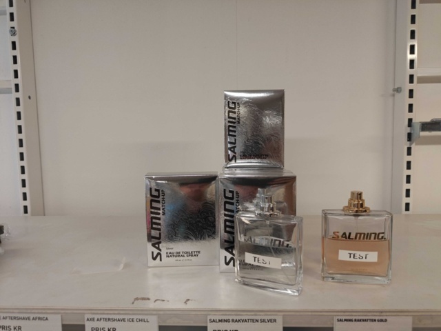 1485554-29 Collection of various beauty items, hair care, etc.