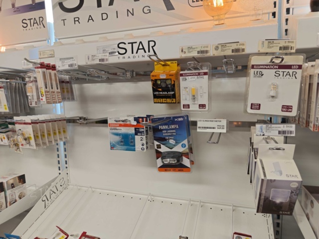 1485556-11 Lot of electrical items - lighting, batteries and electrical accessories