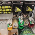 1485557-19 Parti med diverse trädgårdstillbehör, cyckeltillbehör, camping m.m.