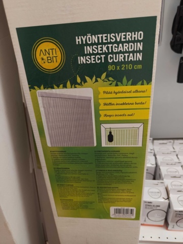 1485557-43 Parti med diverse trädgårdstillbehör, cyckeltillbehör, camping m.m.