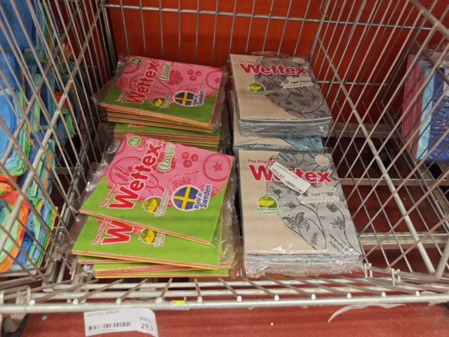 1485560-14 Parti med hushålls- och rengöringsprodukter