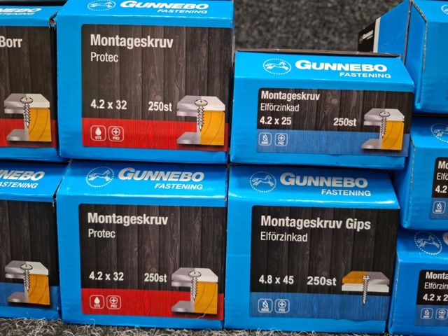 1569661-3 16 st Förpackningar Montageskruv, Gunnebo