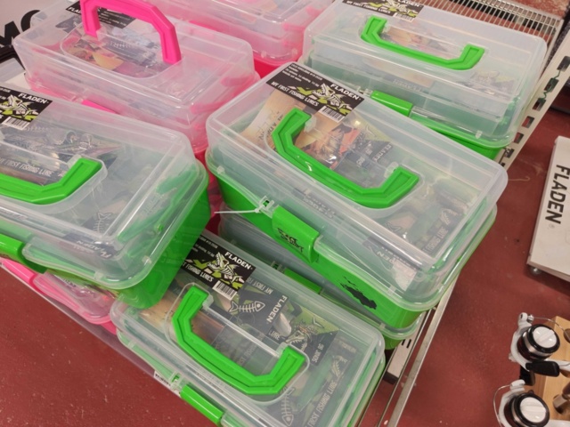 1485561-2 Fishing boxes with contents 13pcs
