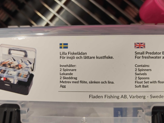 1485561-7 Fishing boxes with contents 13pcs