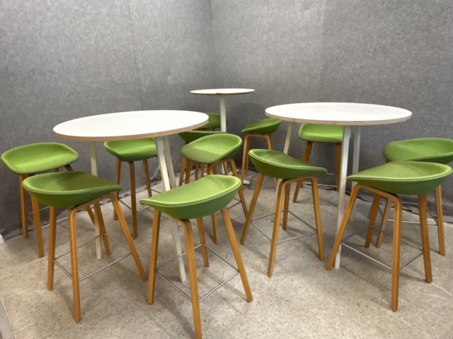 1545970-1 Collection of bar tables and bar stools - HAY and IKEA