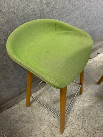 1545970-4 Collection of bar tables and bar stools - HAY and IKEA