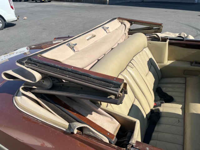 1547462-29 Rolls-Royce Corniche 6.75 V8 Automatic, 203hp, 1972