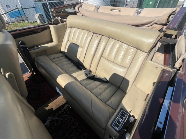 1547462-47 Rolls-Royce Corniche 6.75 V8 Automatic, 203hp, 1972