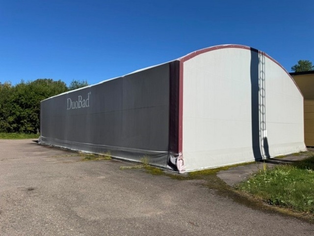 Lagerhall - PMH International, 15 x 20 m, stålkonstruktion och dukbeklädnad på auktion i Kalmar, Alsterbro hos PS Auction