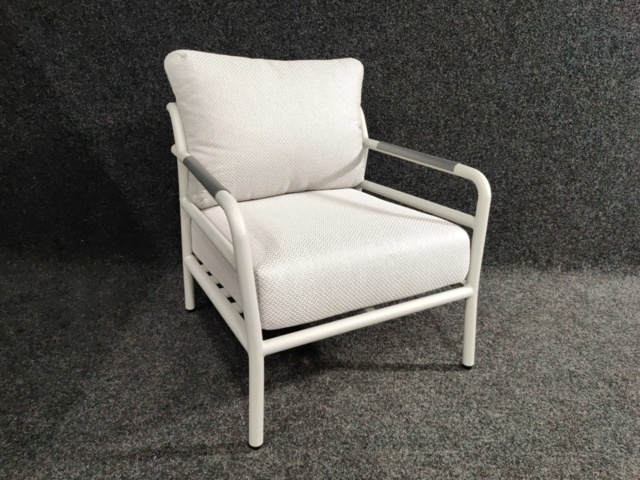 1569970-3 Soffgrupp Brafab Pipe Light Grey / White Barley