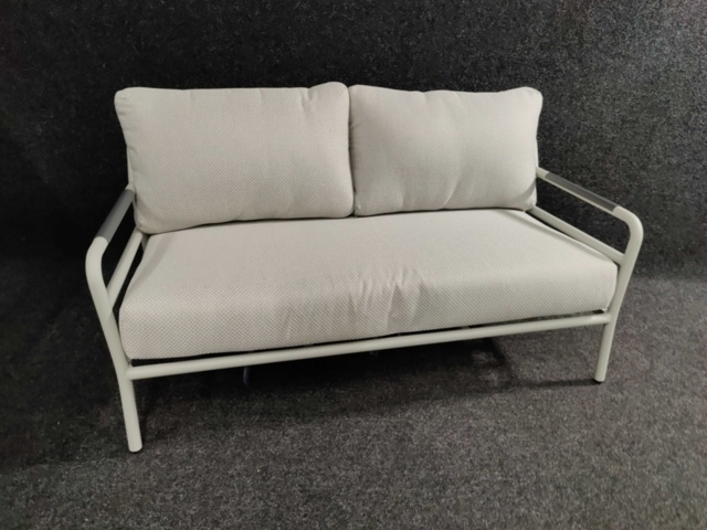 1569970-10 Soffgrupp Brafab Pipe Light Grey / White Barley