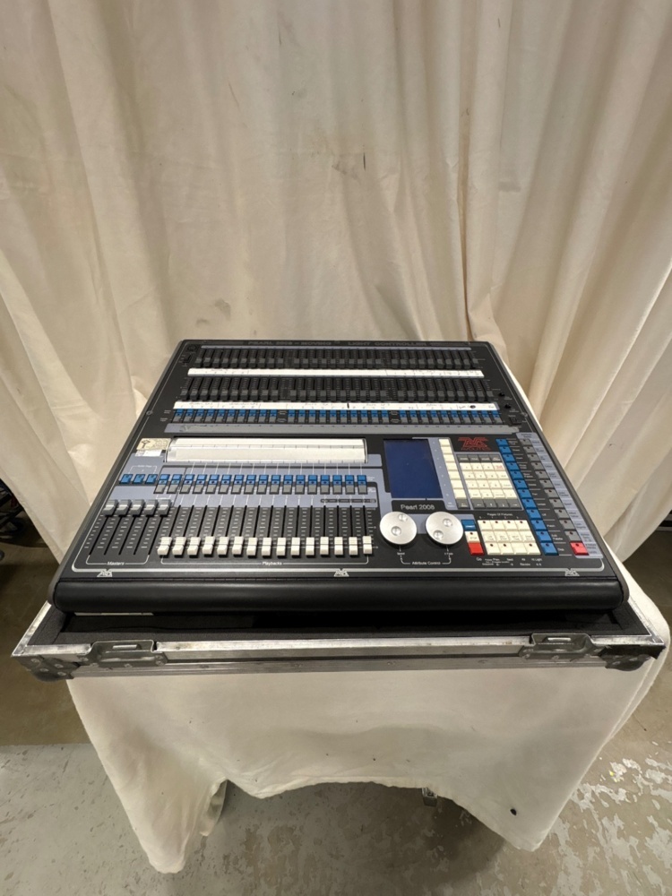1535908-1 Light table Avolites Pearl 2008
