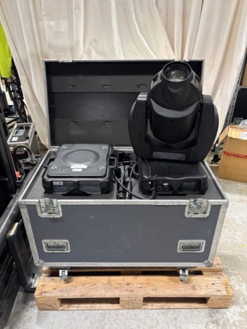1535911-1 Vari-Lite VL2500 spot, Kit 12 st + 2 st reservdelslampor i dubbelcase