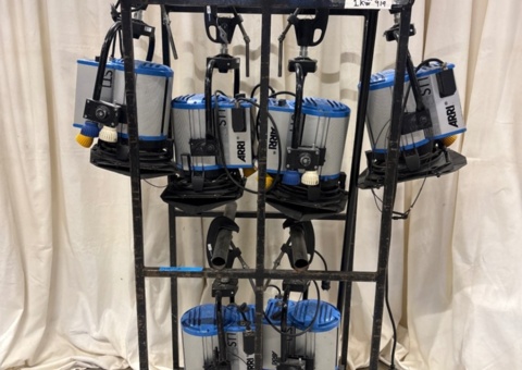 ARRI True Blue ST1 - 1kW - 6 Pole operated