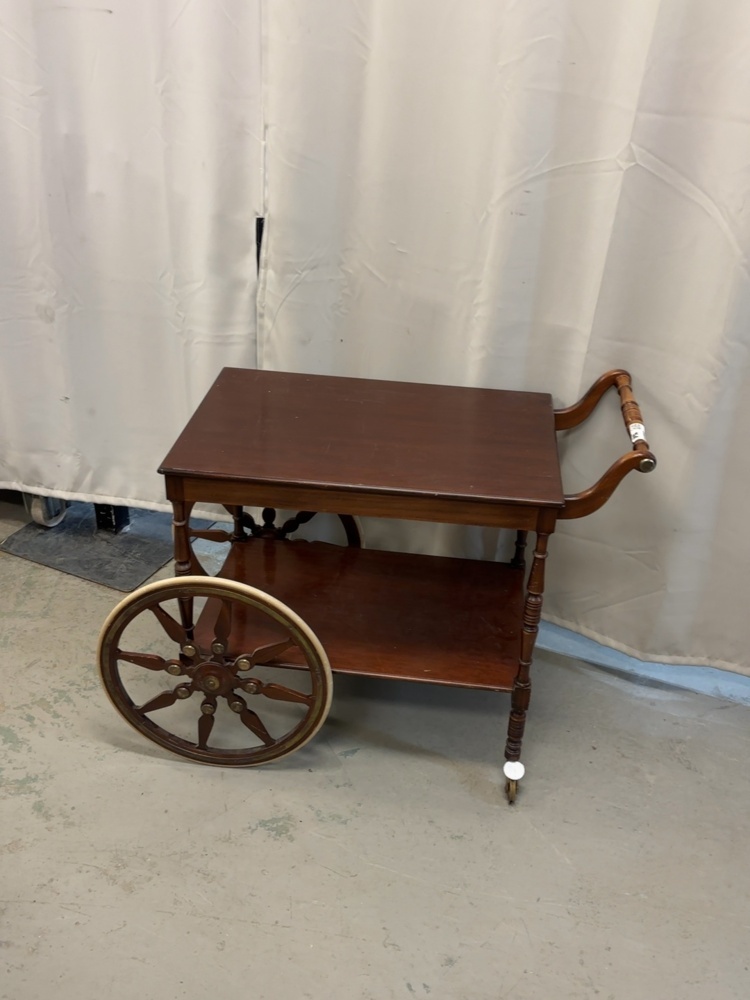 1549083-2 Serving trolley