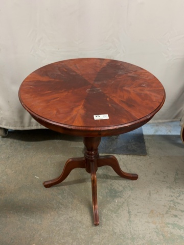 1549086-1 Round pillar table
