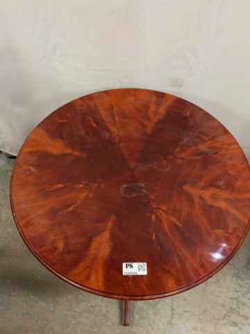 1549086-3 Round pillar table