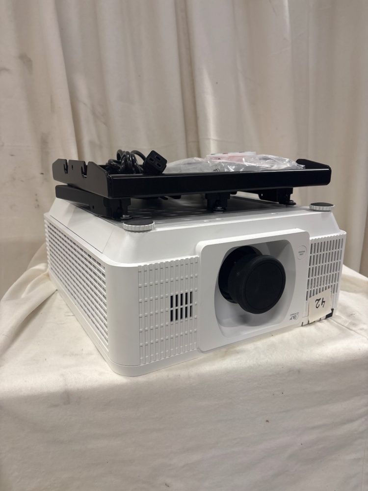 1535946-2 Hitachi 3D-Laser DLP Projector LP-WU6600