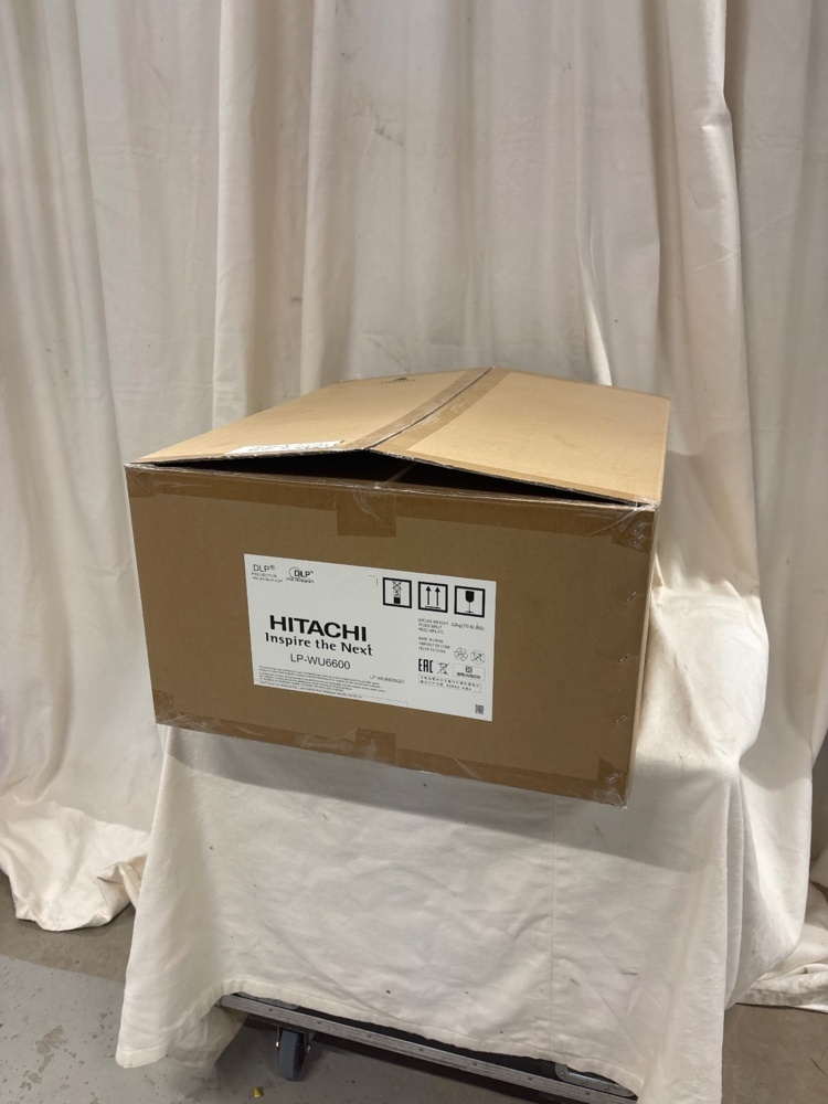 1535945-1 NY Hitachi 3D-Laser DLP Projektor LP-WU6600