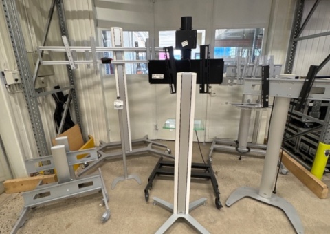 Lot with various SMS Floor Stands