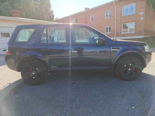 1485568-4 Land Rover Freelander 2 2.2 TD4 AWD Automat, 150hk -2014