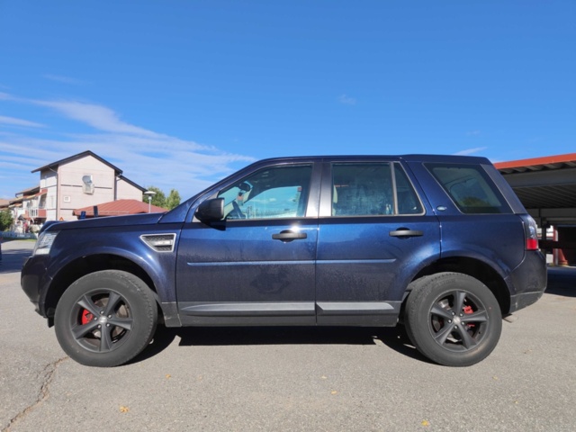 1485568-8 Land Rover Freelander 2 2.2 TD4 AWD Automat, 150hk -2014