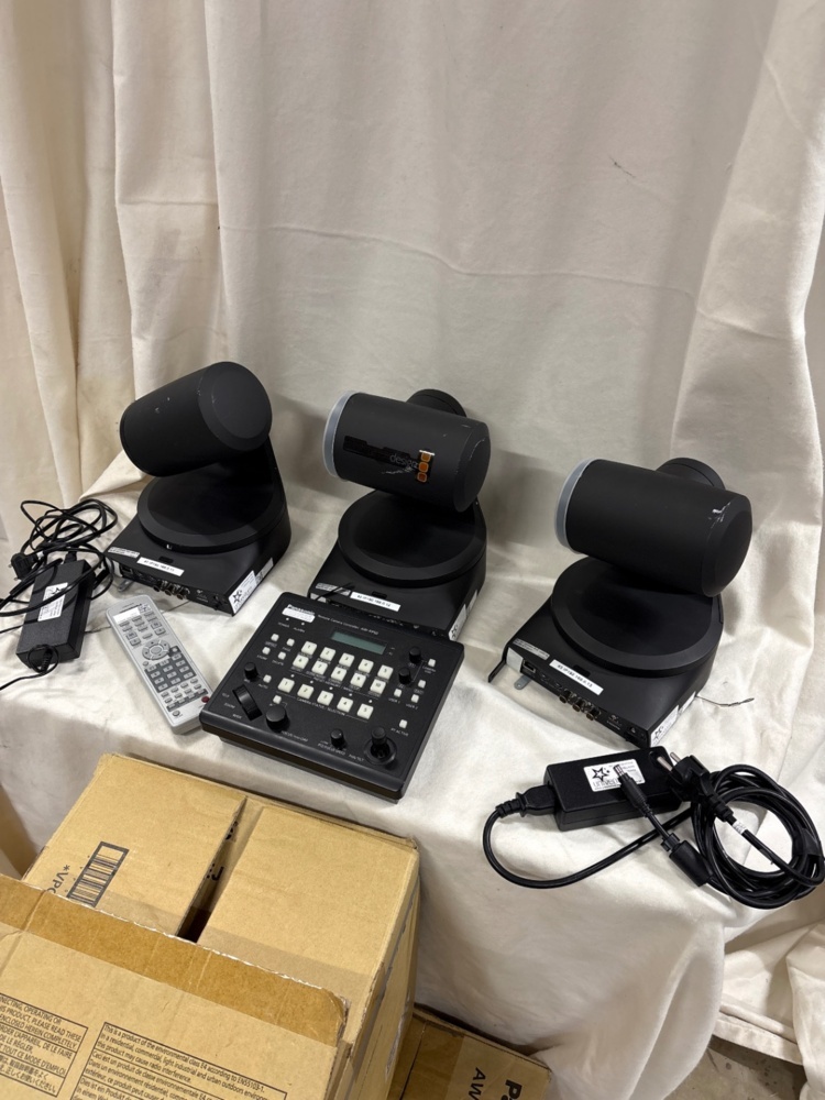 1535951-2 Panasonic PTZ Camera AW-HE130 Kit
