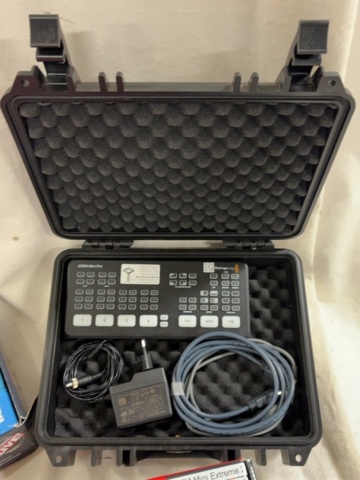 1535972-2 3 st BlackMagic Design - ATEM Mini Extreme + Blackmagic ATEM Mini Pro