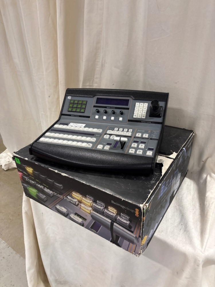 1535974-2 Bildmixer - Blackmagic ATEM 1M/E Brodcast Panel