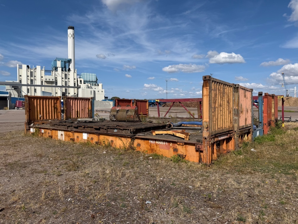 1570501-1 Lot of flat containers in different designs