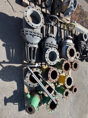 1570503-4 Parti industriventiler och flänsade rördelar
