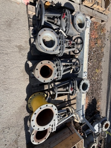 1570503-8 Parti industriventiler och flänsade rördelar