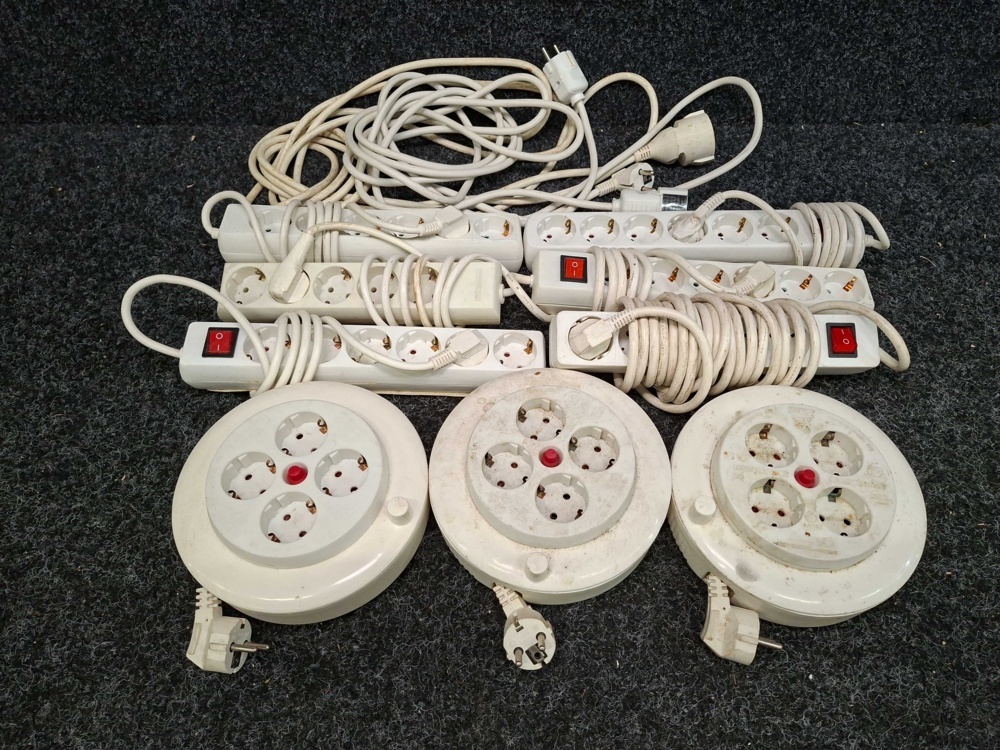 1570484-2 Power strips, junction boxes & extension cords
