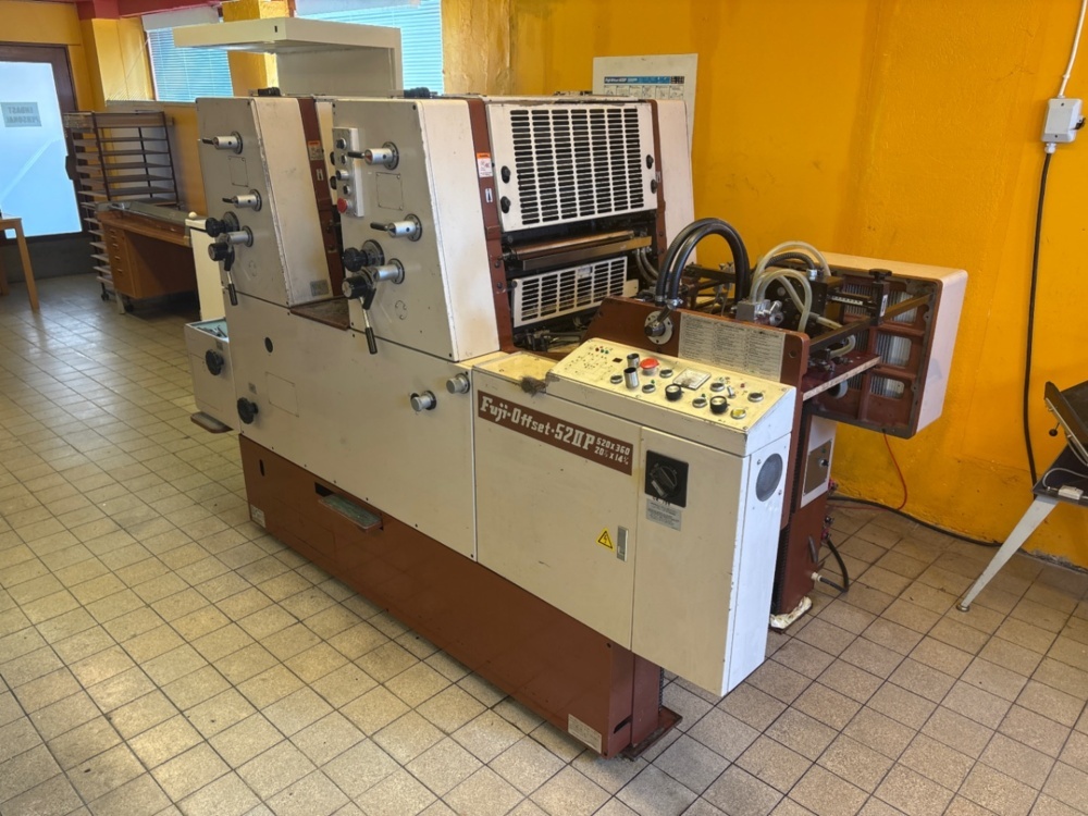 1535975-1 2-color offset press with perfector - Shinohara Fuji 52IIP