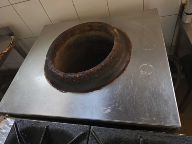 1320544-2 Tandoori oven