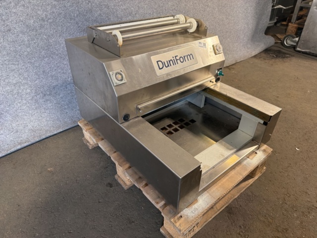 1533391-1 Förslutningsmaskin - DuniForm DF 30 -2003