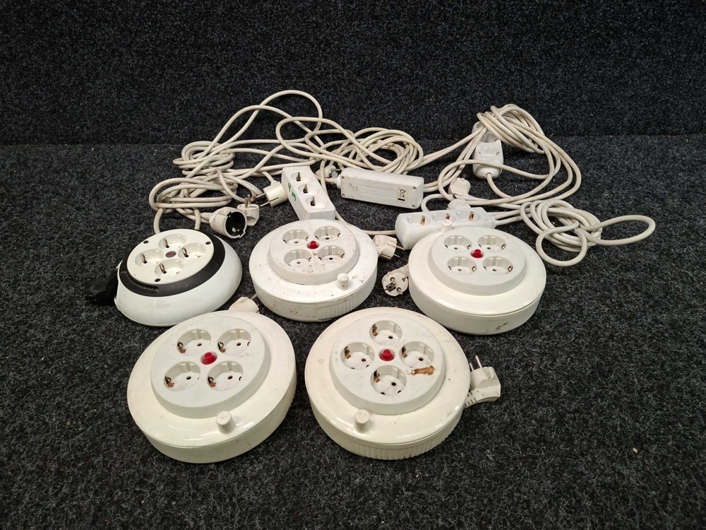 1570531-2 Cord reels, power strips & extension cords