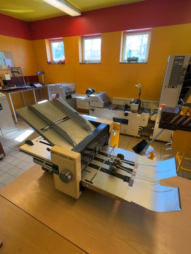 1535984-2 Table folding machine - Pitney Bowes 1861 Dial-A-Fold