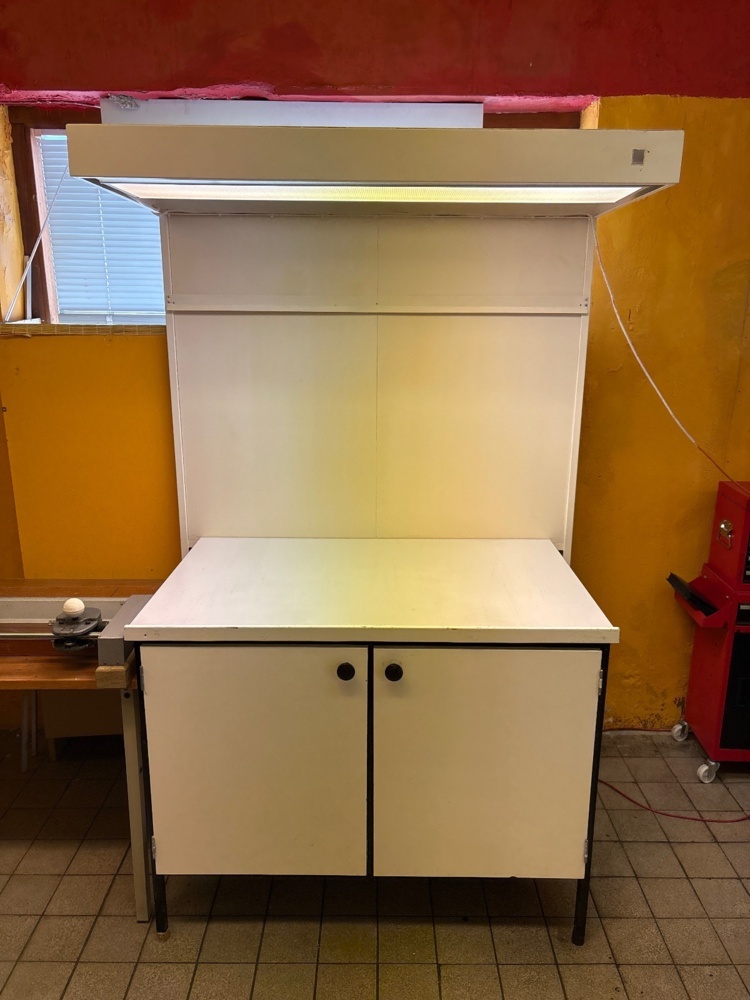 1535990-2 Workbench with integrated lighting - EIRI