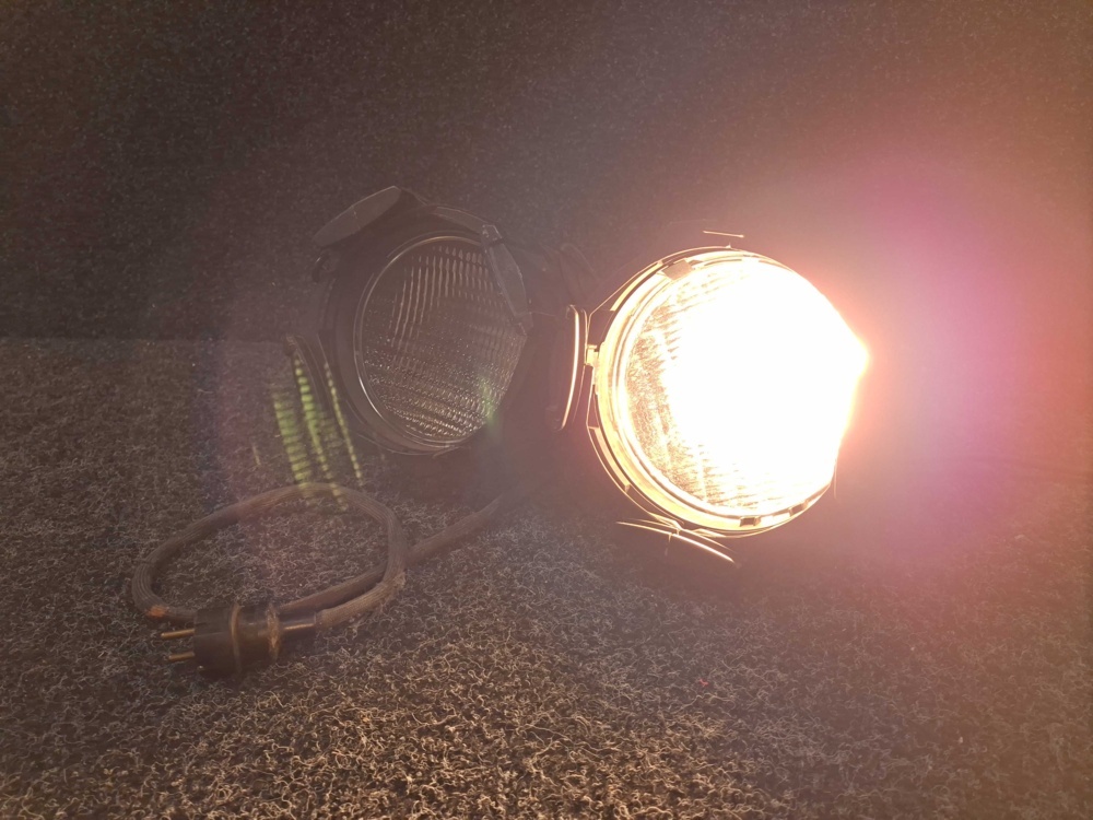 1570540-1 2 stage spotlights CE Source Four PARnel-EA