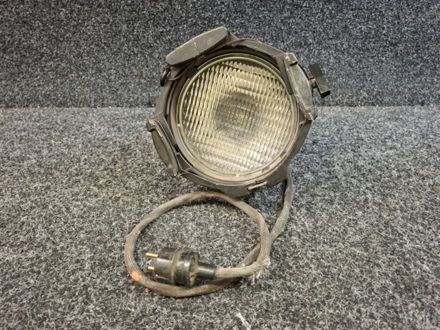 1570540-7 2 stage spotlights CE Source Four PARnel-EA