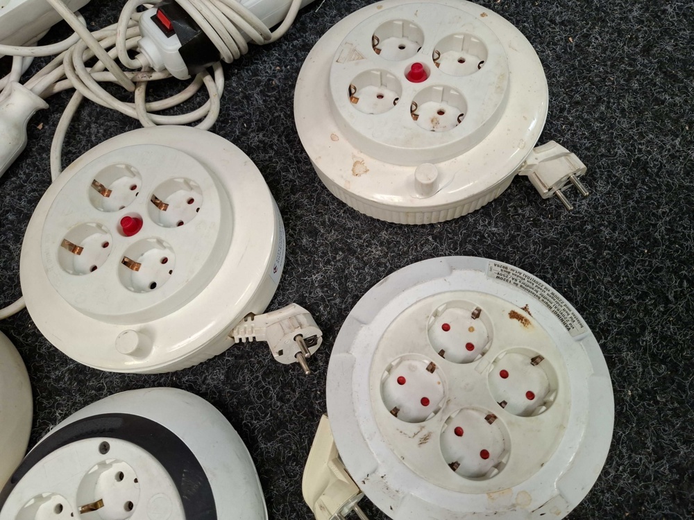 1570541-2 Cord reels, power strips & extension cords