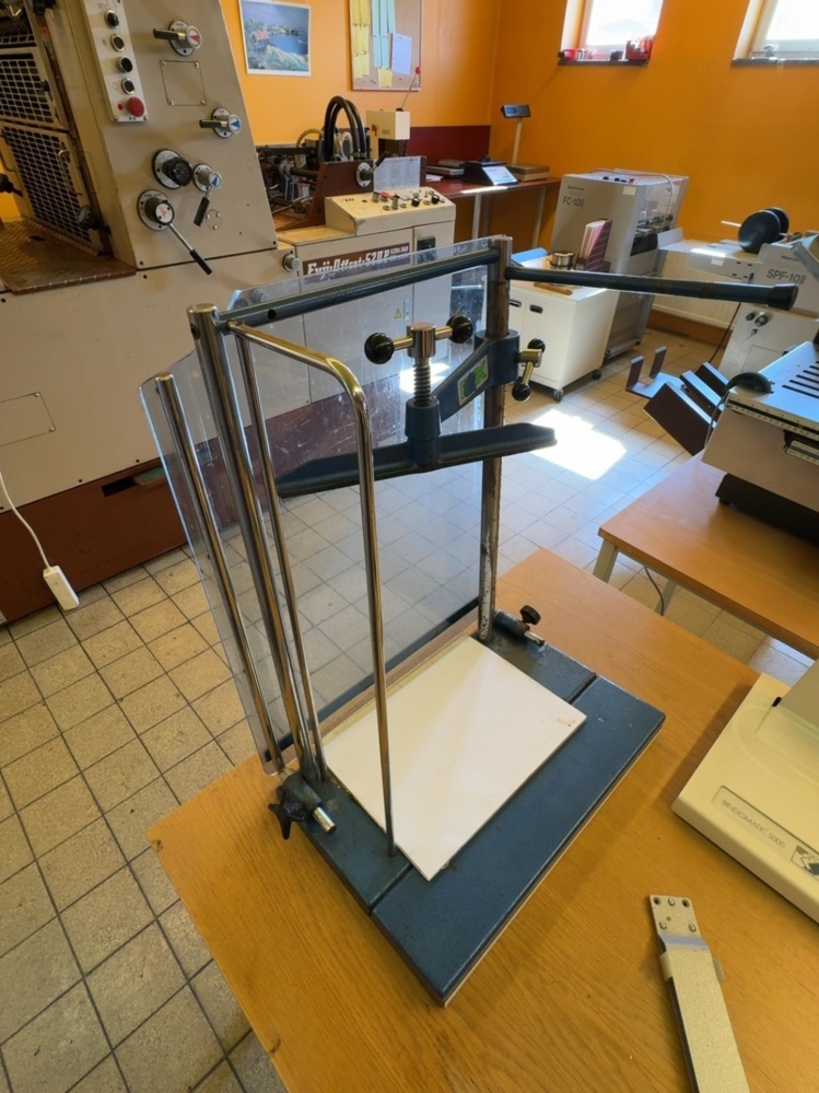 1535992-2 Collection of bookbinding equipment and accessories - JOP / Bindomatic