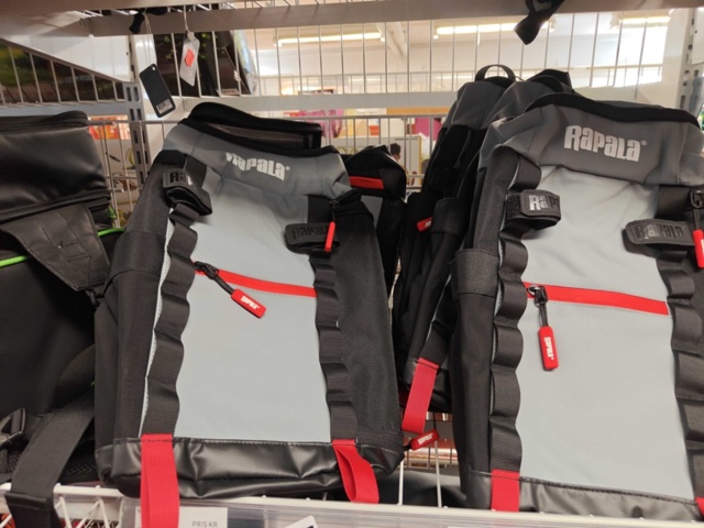 1485591-17 Fiskeväskor 47 st - Rapala, iFish, BFT, Berkley, m.m.