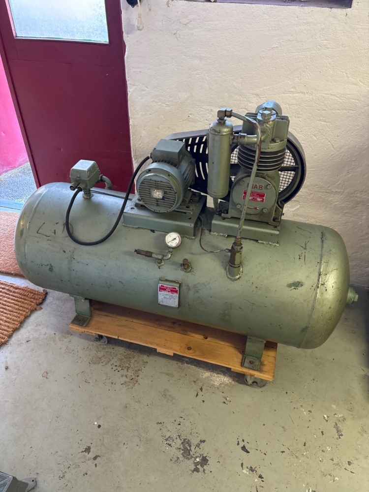 1536000-1 Air compressor - BIAB KTTÄ 300/250 -1974