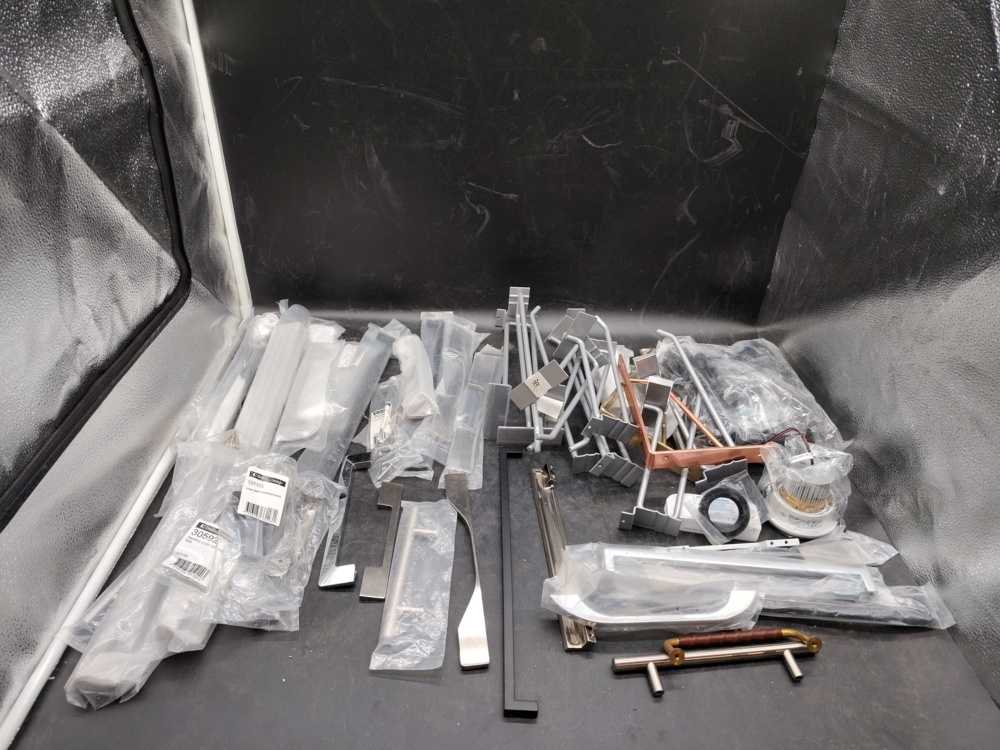 1570962-1 Mixed fittings and handles