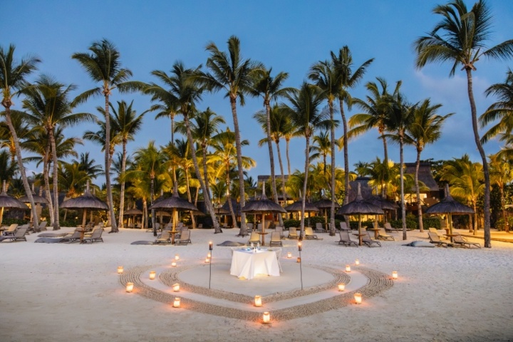 1561792-11 Drömresa till Mauritius för två - flyg och hotell med byKettil Travel