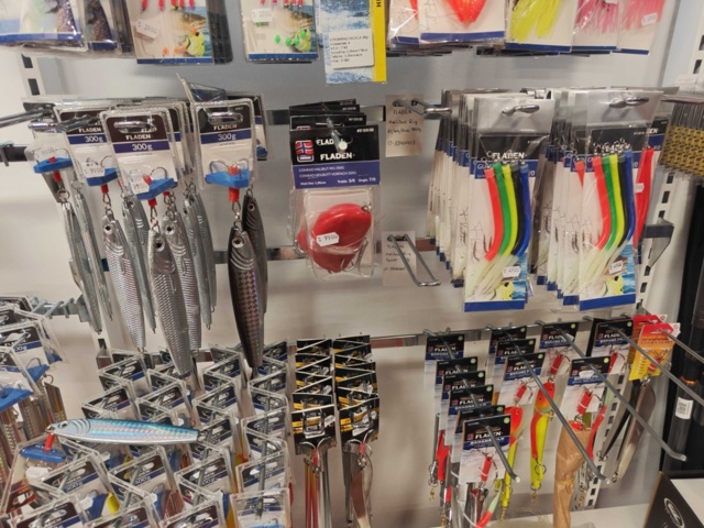 1485602-13 Fiskeutrustning för ishavsfiske - Fladen, Savage Gear, m.m.