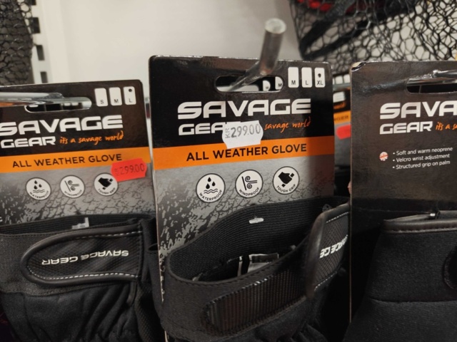 1485604-3 Collection of fishing and leisure gloves - Savage Gear, iFish