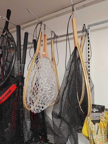 1485605-5 Fishing nets approx. 18 Savage Gear, Fladen, etc
